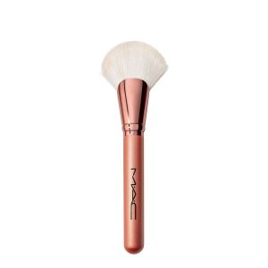 BRONZER FAN BRUSH