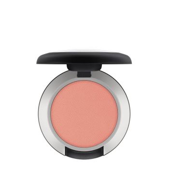 POWDER KISS EYE SHADOW STRIKE A POSE
