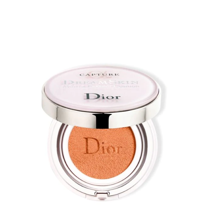 Capture dreamskin moist & perfect cushion spf 50 on sale